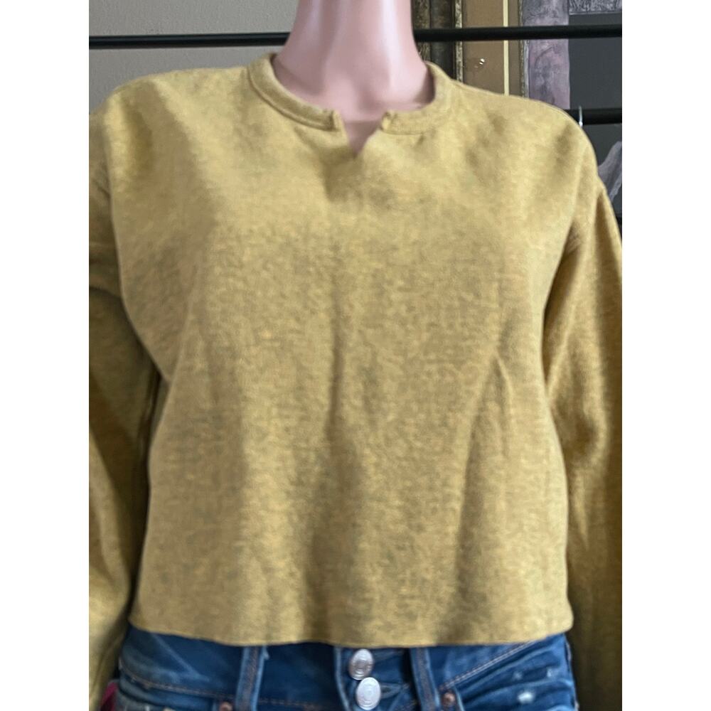 Woman’s Wild Fable Crop Sweatshirt Size Small - Picture 4 of 5